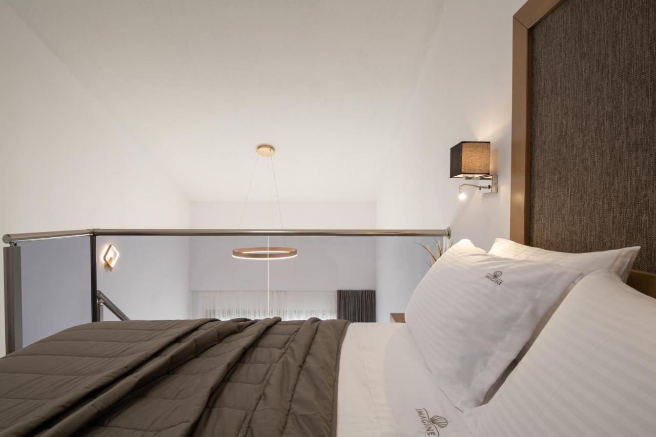 Imagine Luxury Suites Nikíti Eksteriør bilde